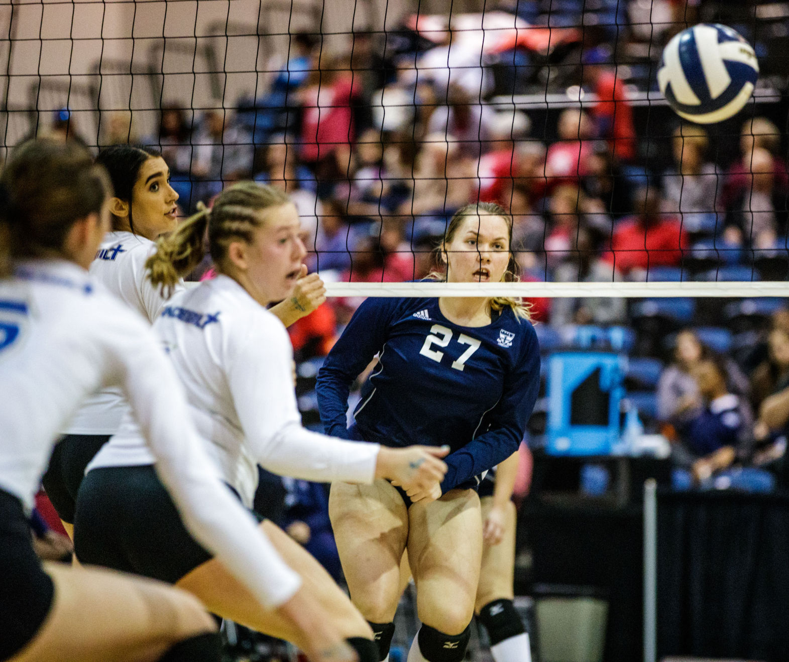 br.divisionIIIvolleyball.111117.009.JPG